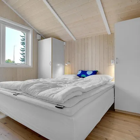Three-bedroom In Asnas Asnæs