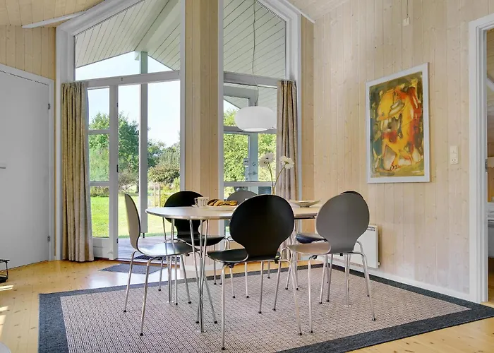 Semesterbostad Three-bedroom In Asnas