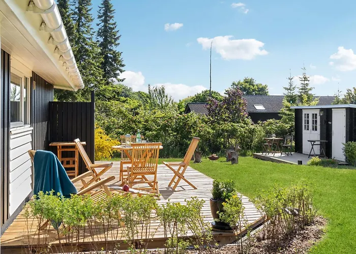 Three-bedroom In Asnas Semesterbostad